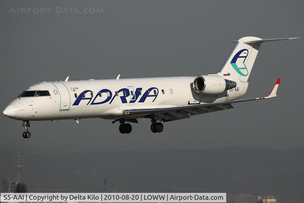 S5-AAI, 1998 Canadair CRJ-200LR (CL-600-2B19) C/N 7248, ADR [JP] Adria Airways