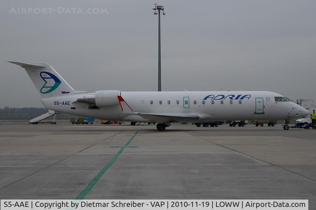 S5-AAE, 1998 Canadair CRJ-200LR (CL-600-2B19) C/N 7170, Adria Airways Regionaljet