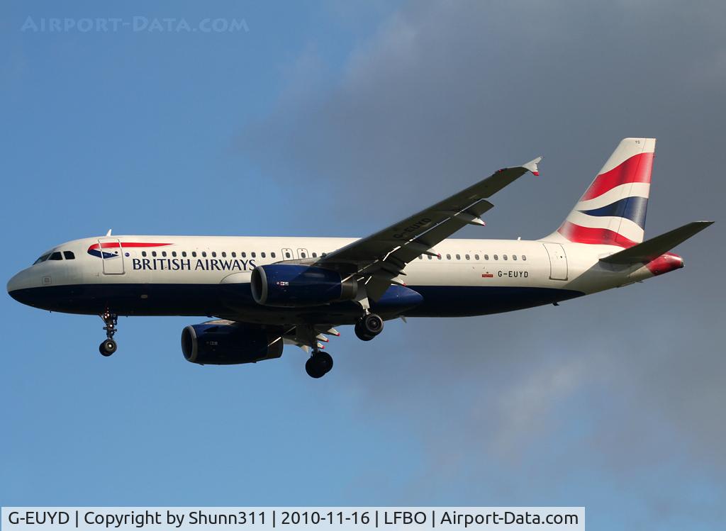 G-EUYD, 2008 Airbus A320-232 C/N 3726, Landing rwy 32L