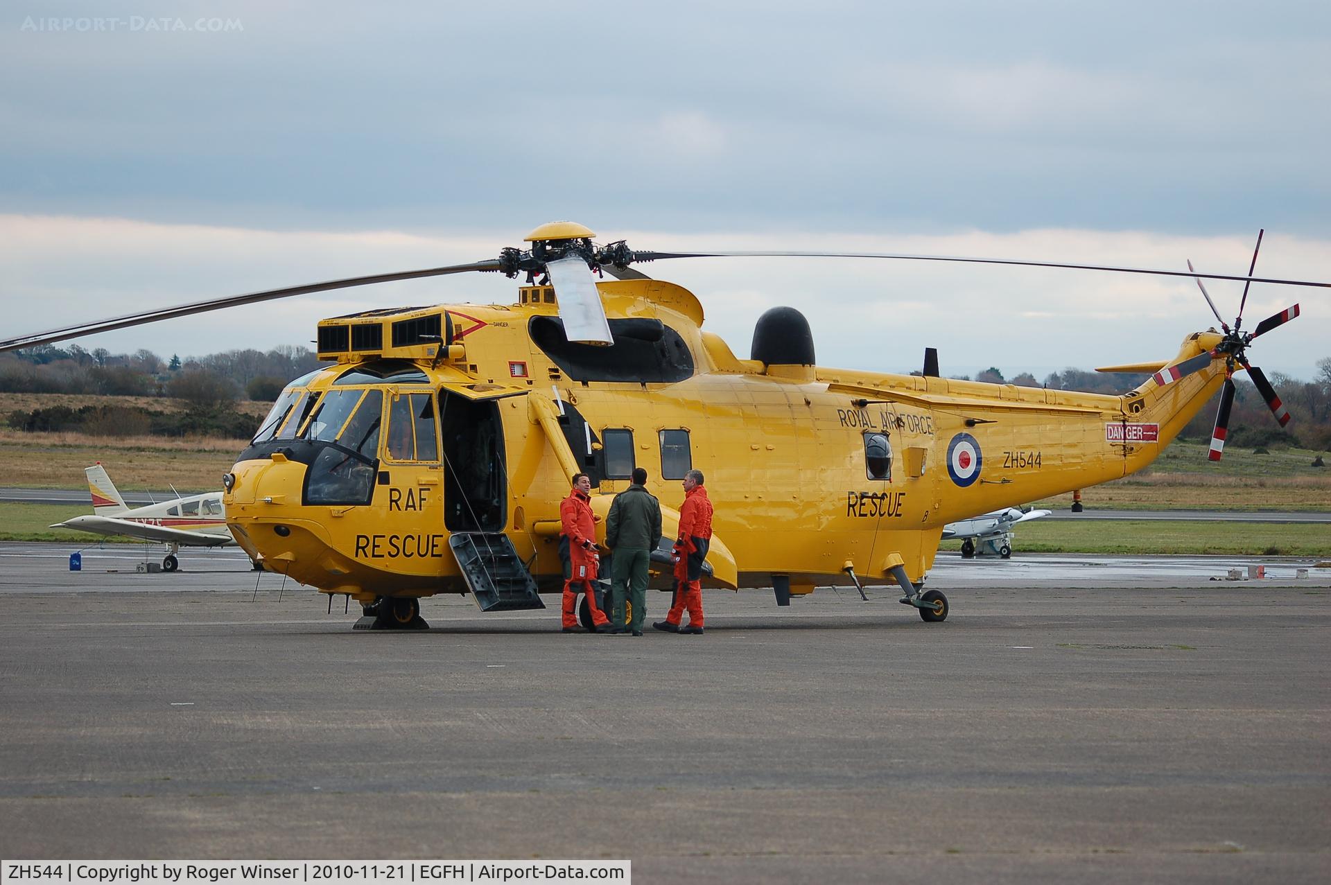 ZH544, Westland Sea King HAR.3A C/N WA1010, On a training excercise. Operated by 