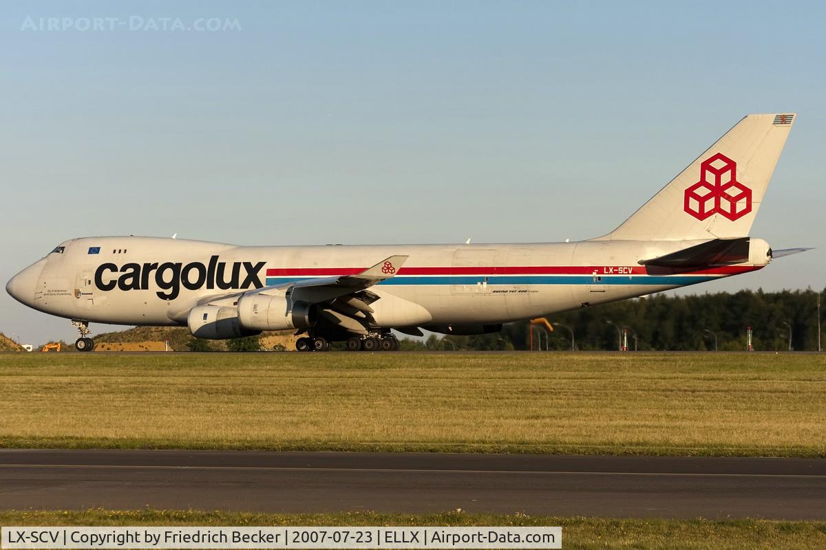 LX-SCV, 2001 Boeing 747-4R7F/SCD C/N 29733, departure via RW06