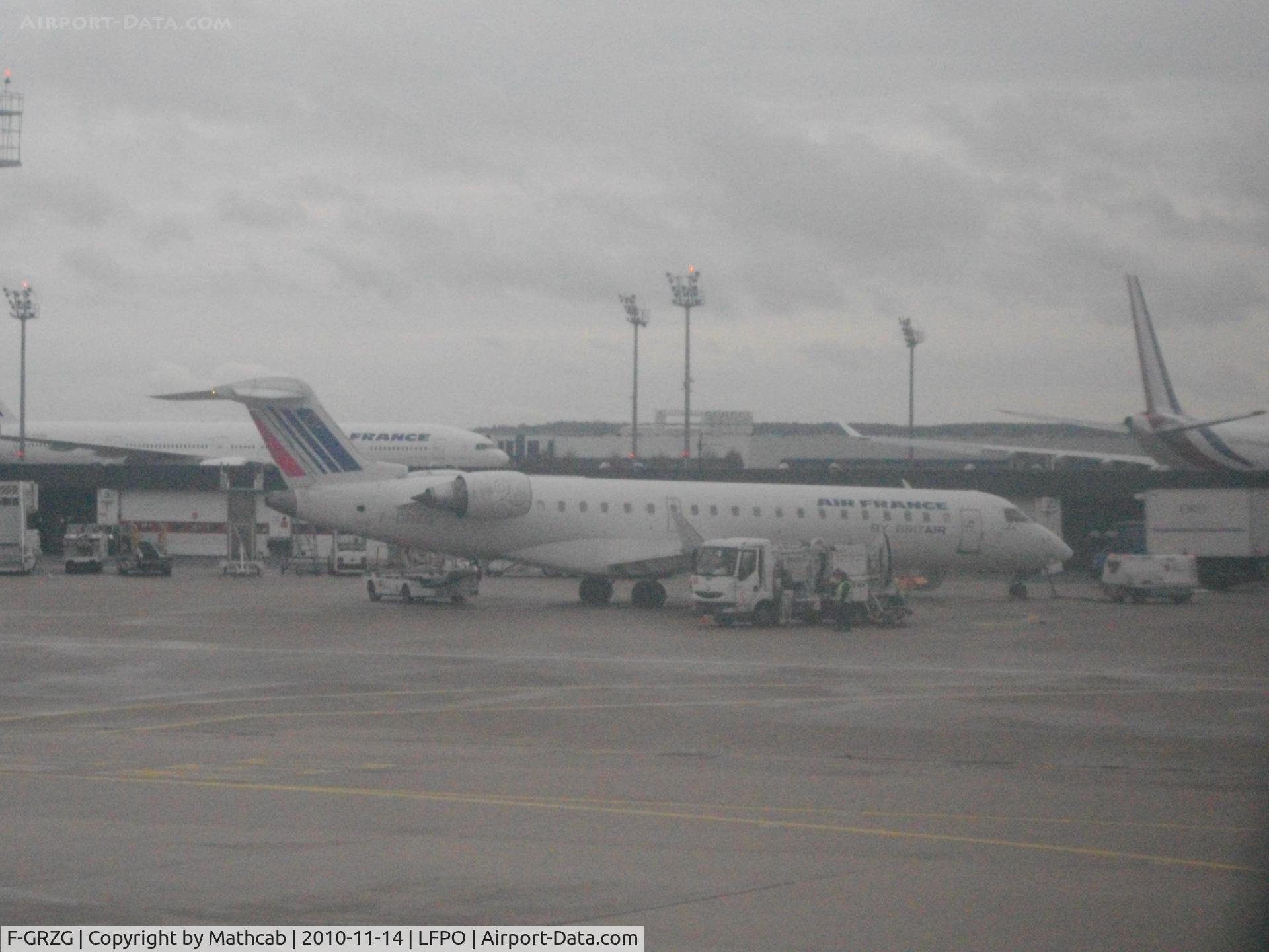 F-GRZG, 2002 Bombardier CRJ-701 (CL-600-2C10) Regional Jet C/N 10037, CRJ-700