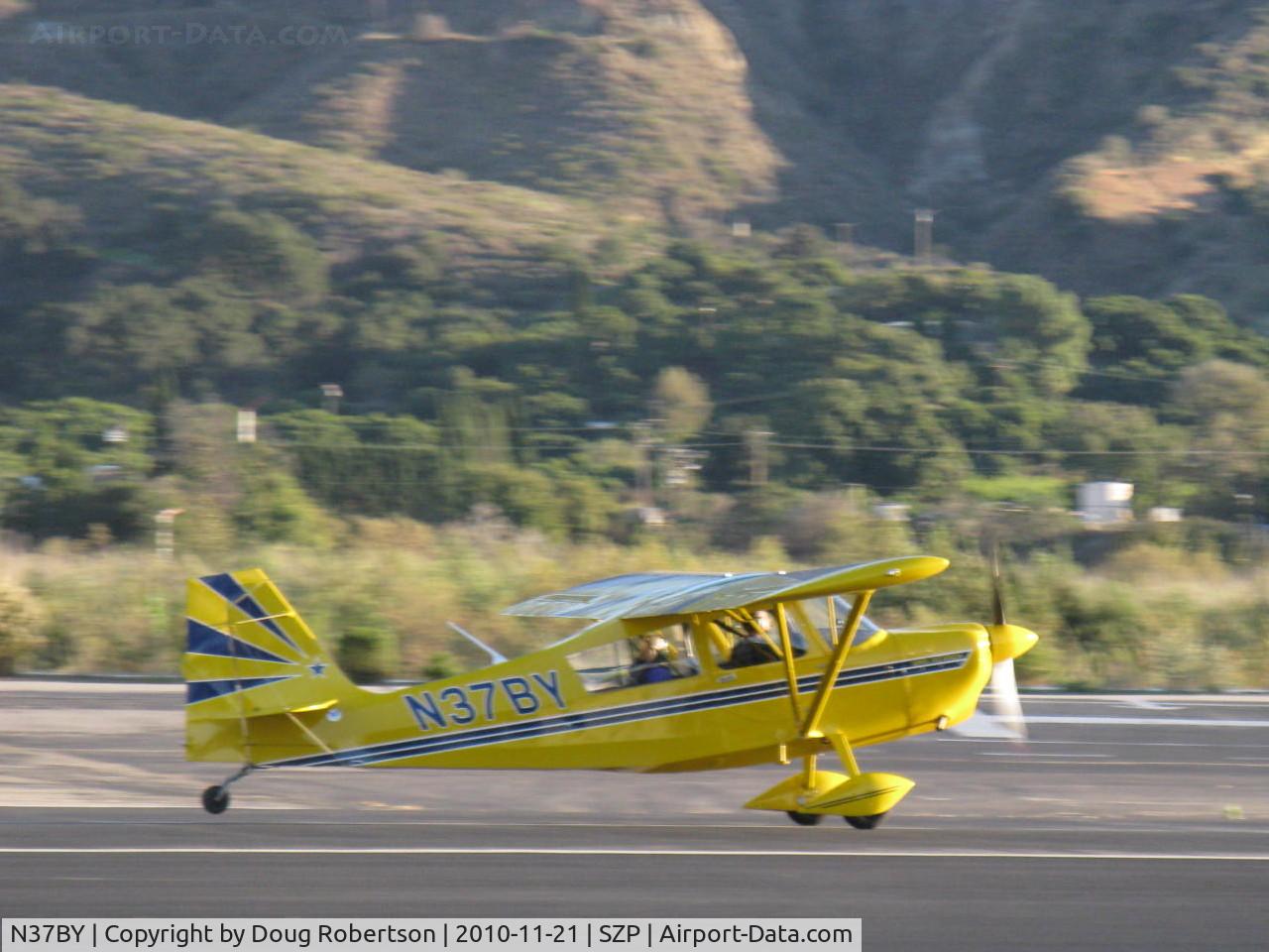 N37BY, 2004 American Champion 8KCAB Super Decathlon C/N 951-2004, 2004 American Champion 8KCAB SUPER DECATHLON, Lycoming AEIO-360 180 Hp, landing Rwy 22