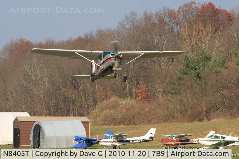 N8405T, 1959 Cessna 182B Skylane C/N 52305, Departing Ellington, CT with a load of skydivers.