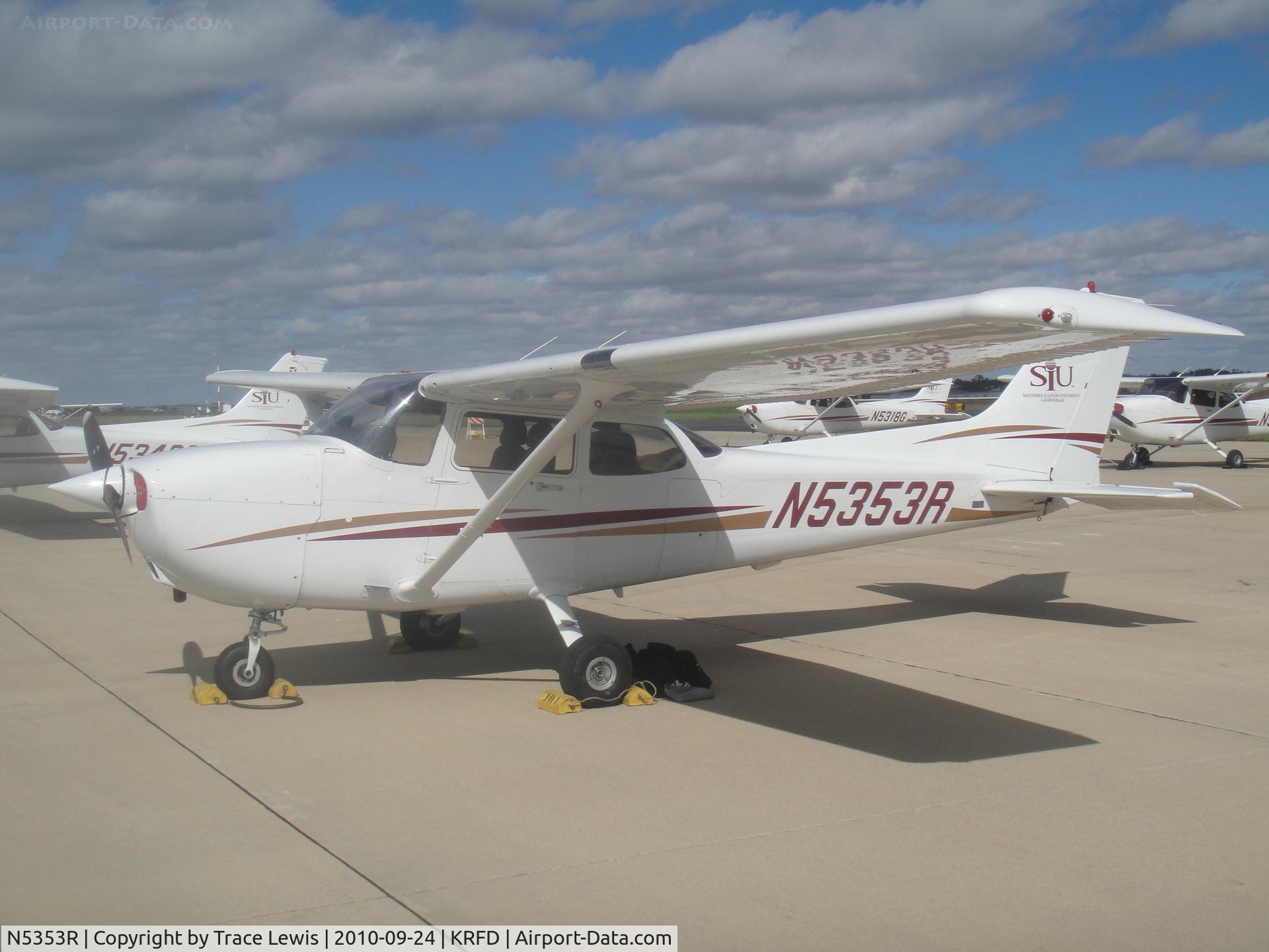 N5353R, 2003 Cessna 172R C/N 17281157, SIU Aircraft at RFD for BSA 2010