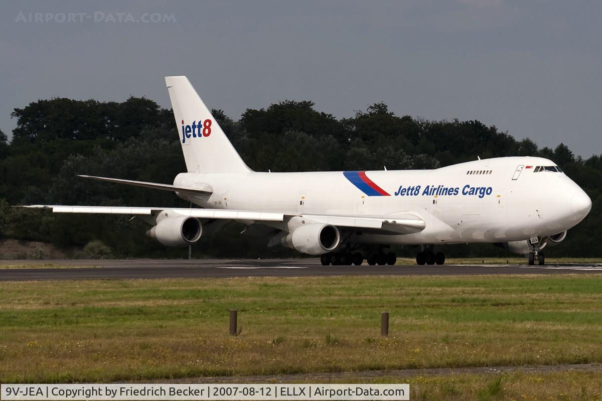 9V-JEA, 1981 Boeing 747-2D3B C/N 22579, line up for departure