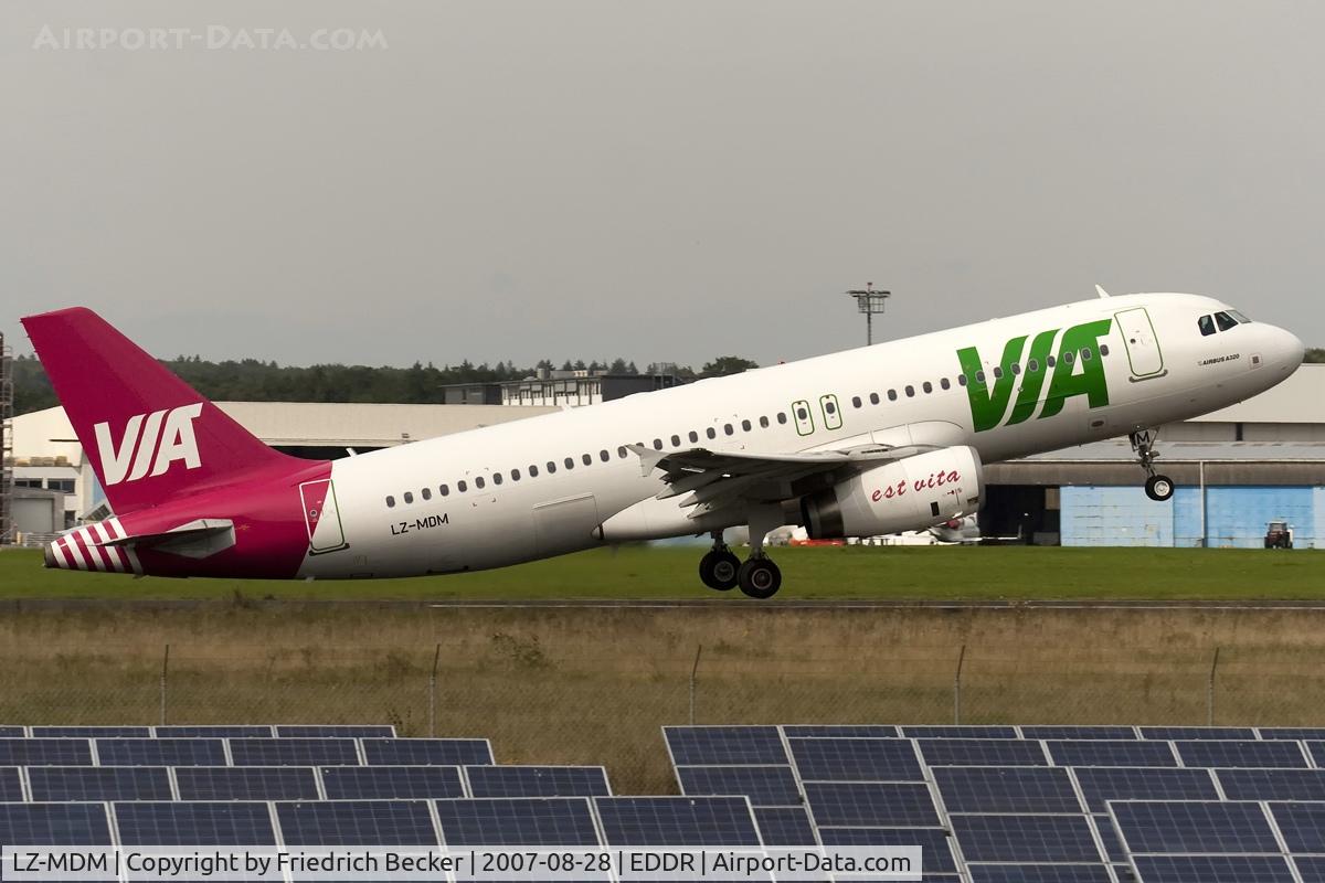 LZ-MDM, 2006 Airbus A320-214 C/N 2804, departure via RW09