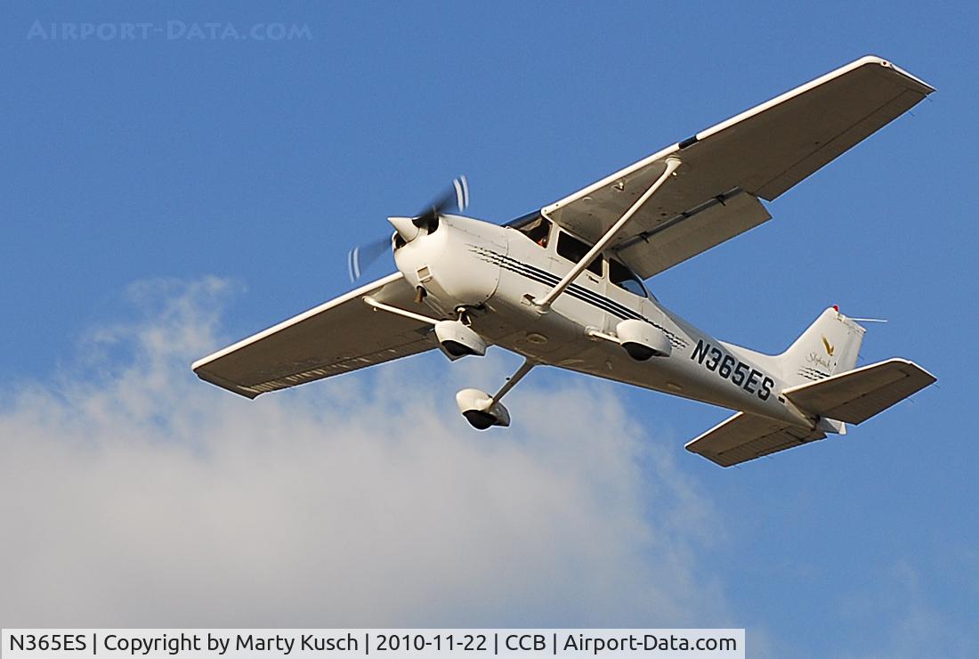 N365ES, 1997 Cessna 172R C/N 17280023, Going around, Runway 24.