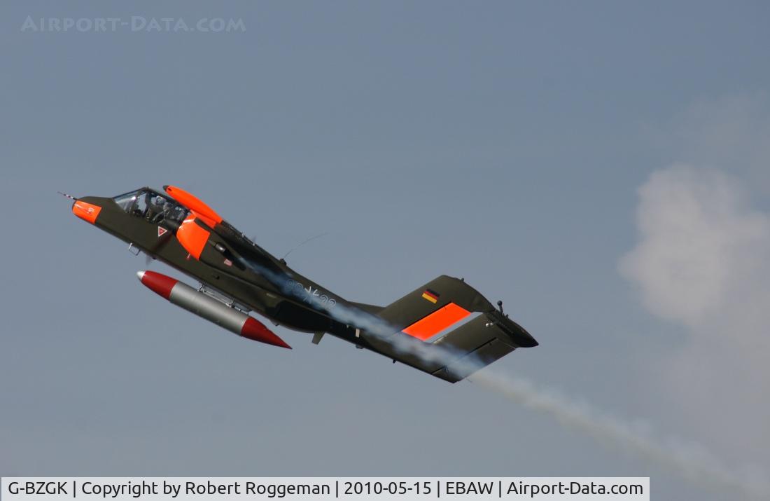 G-BZGK, 1971 North American OV-10B Bronco C/N 338-17, Departing