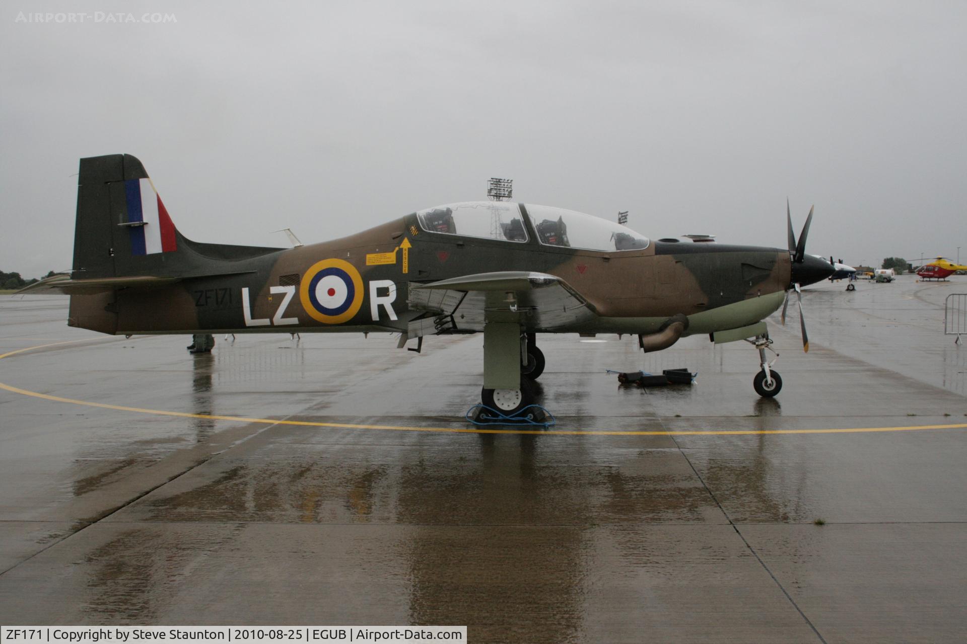 ZF171, 1989 Short S-312 Tucano T1 C/N S023/T23, Taken at RAF Benson Families Day (in the pouring rain) August 2010.