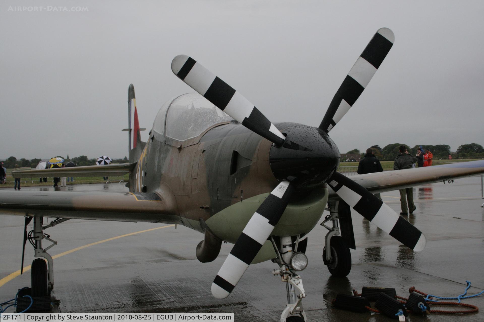 ZF171, 1989 Short S-312 Tucano T1 C/N S023/T23, Taken at RAF Benson Families Day (in the pouring rain) August 2010.