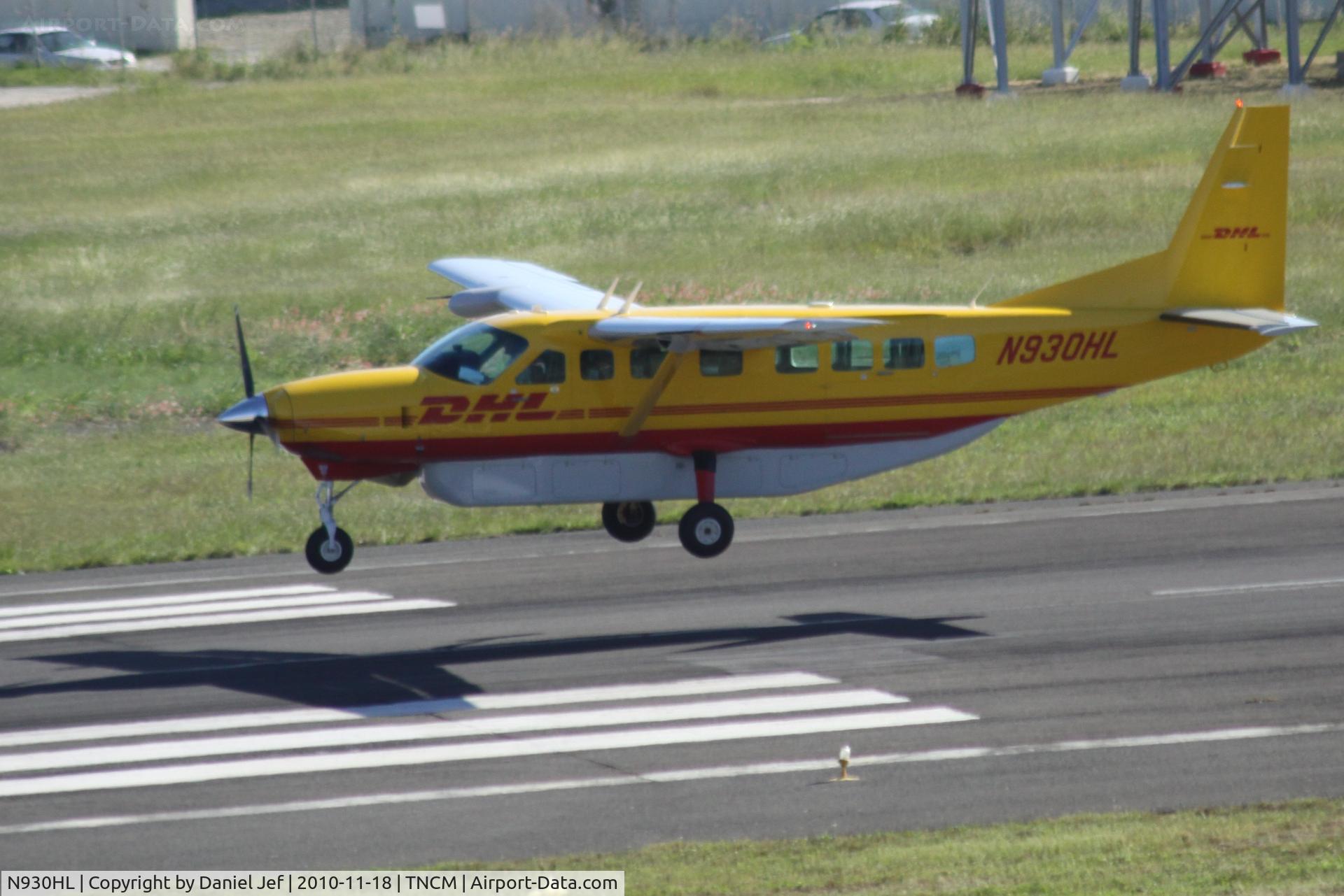 N930HL, Cessna 208B C/N 208B2238, DHL N930HL landing at TNCM