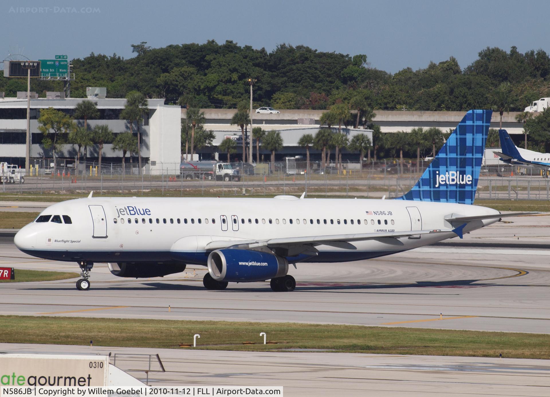N586JB, 2004 Airbus A320-232 C/N 2160, Arrival on Frt. Lauderdale Airport(FLL)