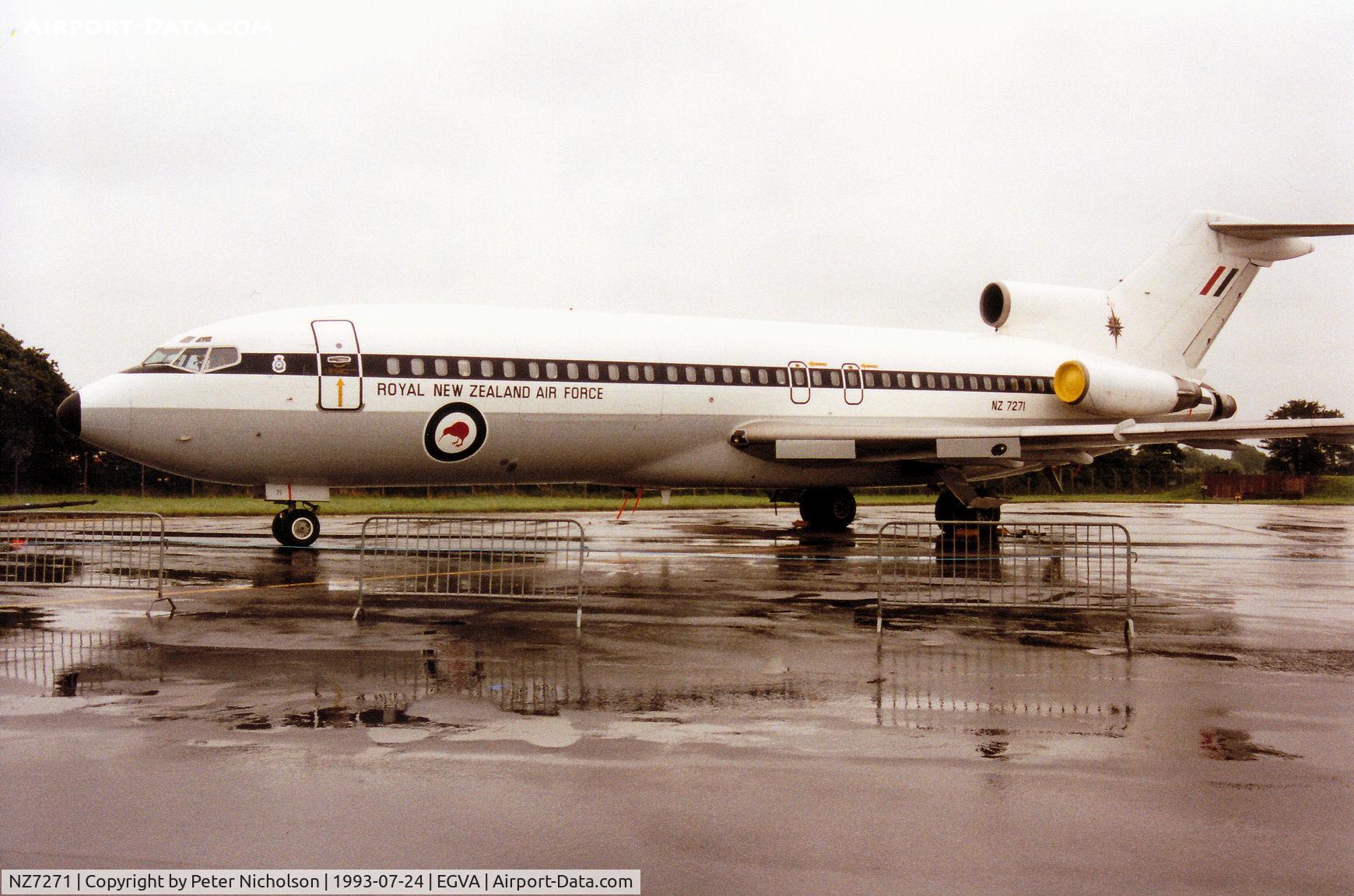 NZ7271, 1968 Boeing 727-100C C/N 19892, Boeing 727-100C, callsign Kiwi 949, of 40 Squadron Royal New Zealand Air Force on display at the 1993 Intnl Air Tattoo at RAF Fairford.