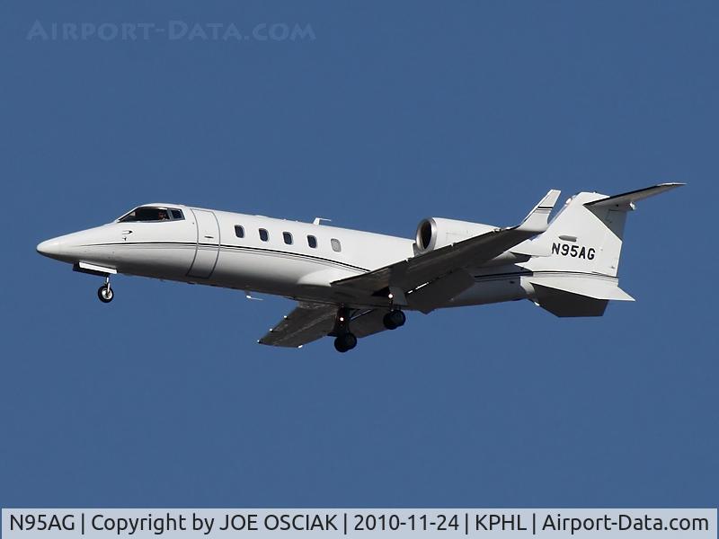 N95AG, 1996 Learjet 60 C/N 079, @KPHL