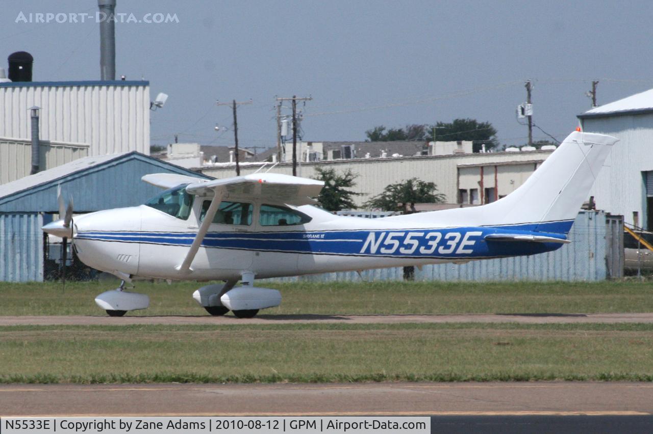 N5533E, 1983 Cessna 182R Skylane C/N 18268330, At Grand Prairie Municipal Airport - TX