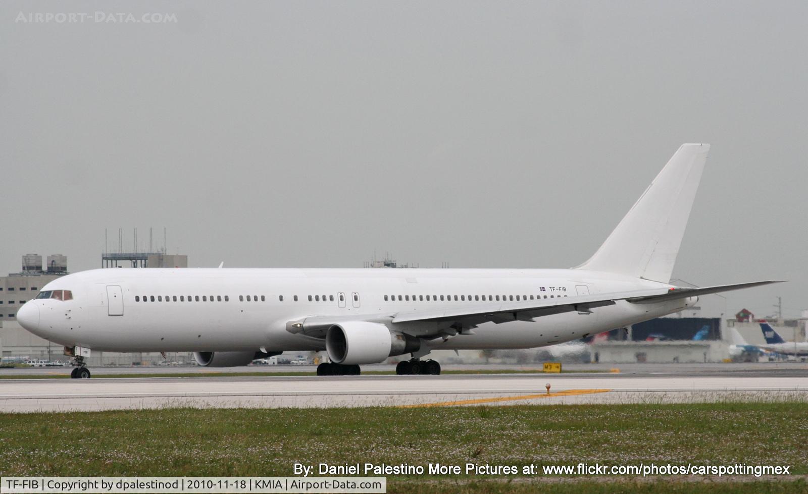 TF-FIB, 1991 Boeing 767-383/ER C/N 25365, Operating for SBA.