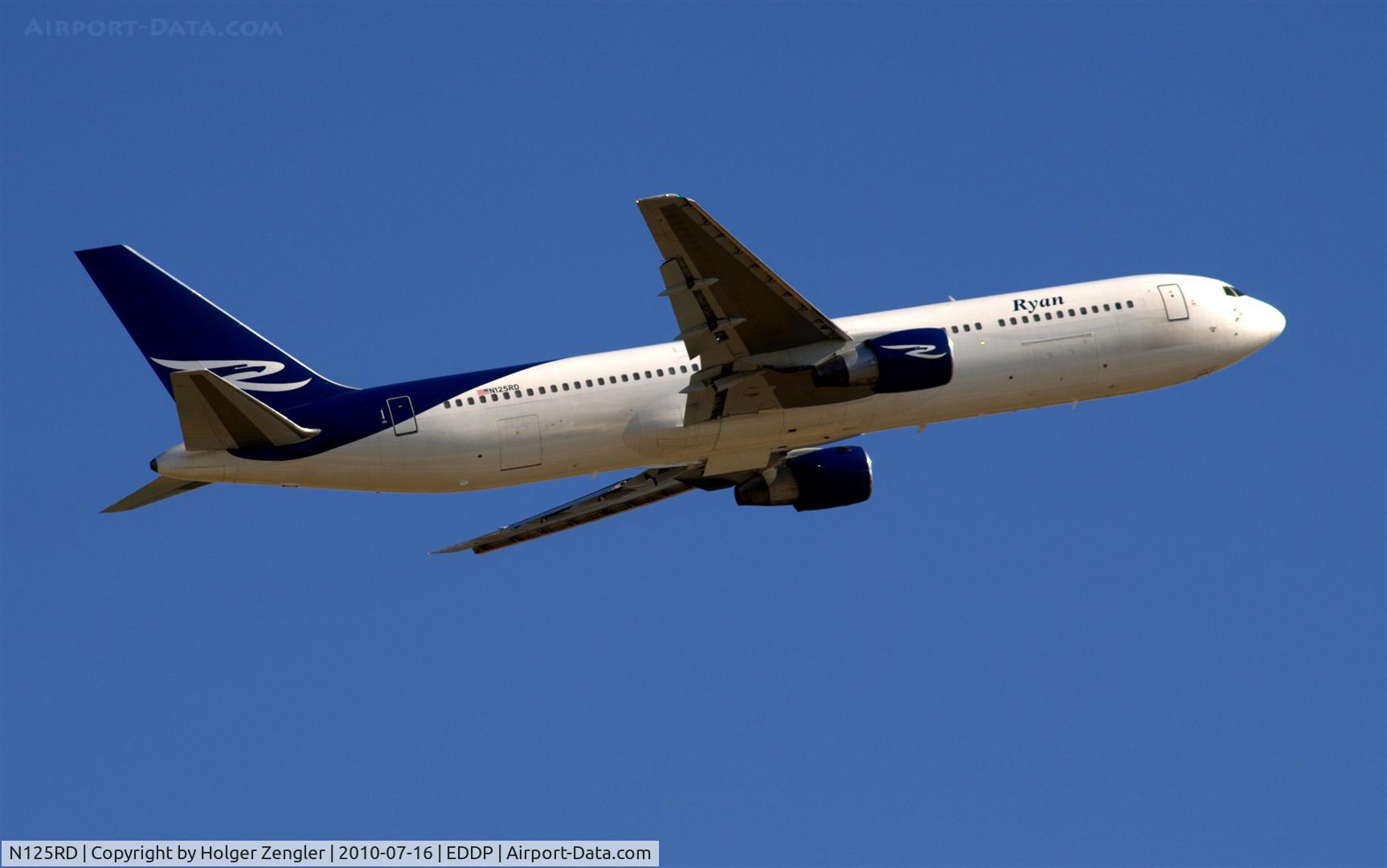 N125RD, 1990 Boeing 767-383/ER C/N 24849, Take off into a beautiful blue sky.