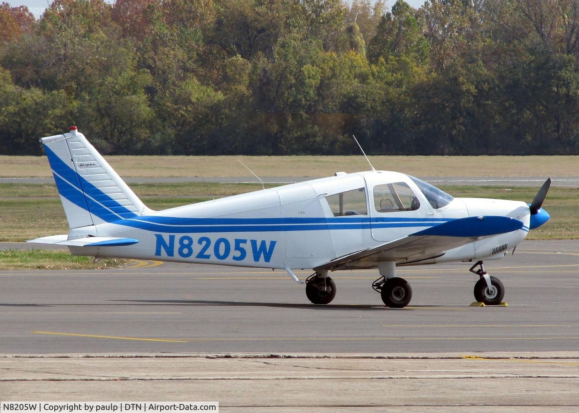 N8205W, 1965 Piper PA-28-180 C/N 28-2336, At Downtown Shreveport.