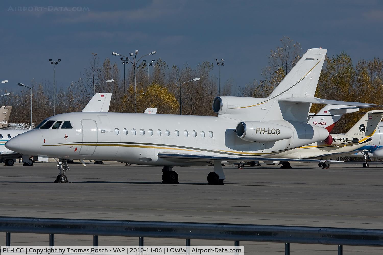 PH-LCG, 1995 Dassault Mystere Falcon 900 C/N 143, Solid Air