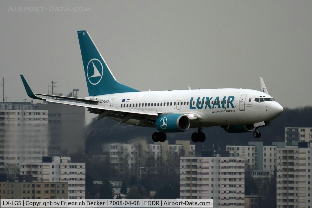 LX-LGS, 2005 Boeing 737-7C9 C/N 33956, on final RW09