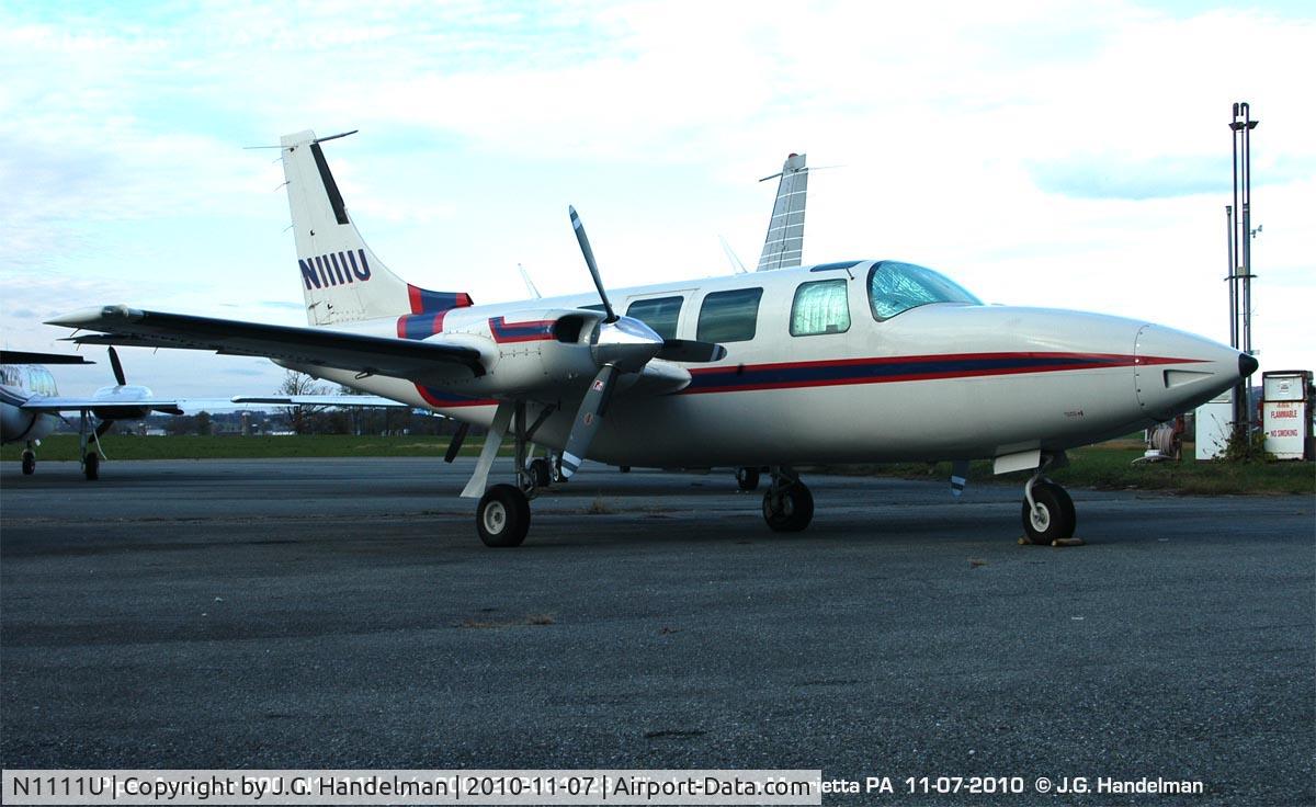 N1111U, 1979 Piper Aerostar 600 C/N 6007208061223, early evening image