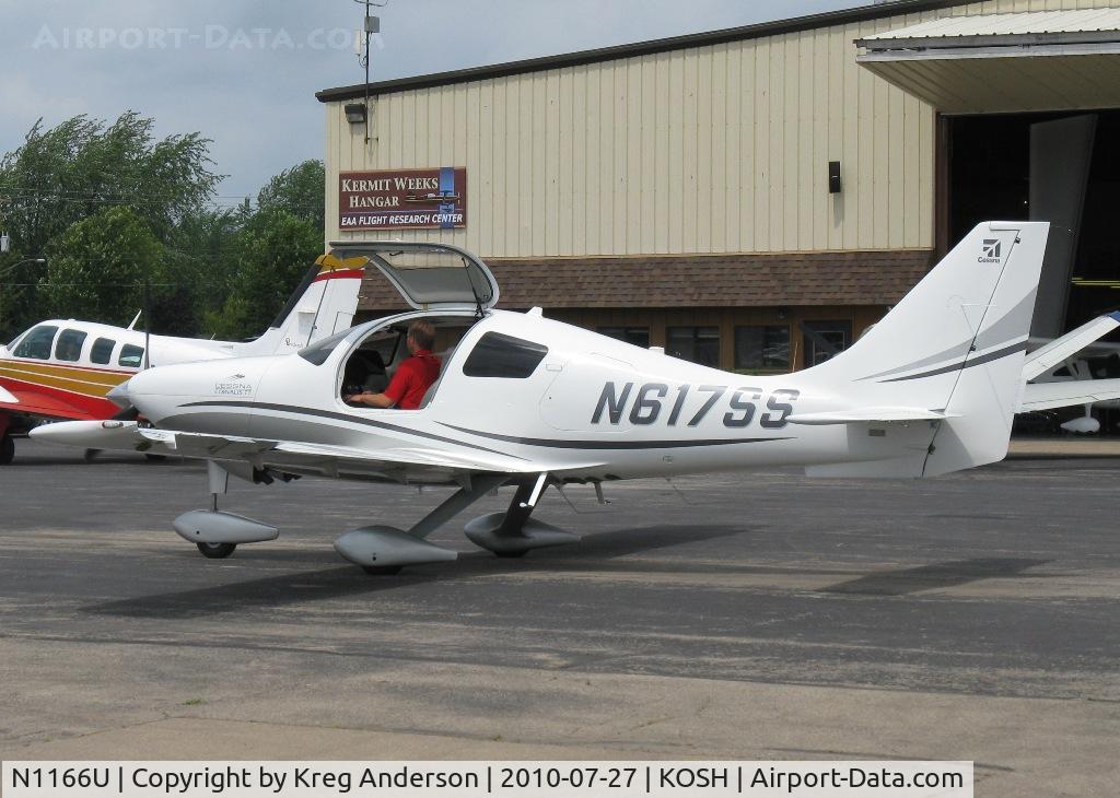 N1166U, Cessna LC41-550FG C/N 411127, EAA AirVenture 2010. This aircraft's registration number is to be changed to N617SS and is 