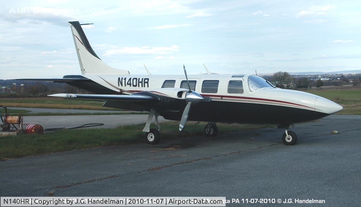 N140HR, 1975 Smith Aerostar 601P C/N 61P-0240-038, At Elizabethtown-Marietta PA airport. Early evening image.