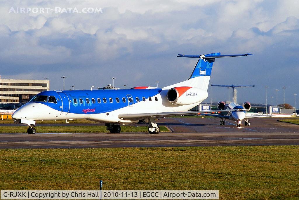 G-RJXK, 2001 Embraer ERJ-135ER (EMB-135ER) C/N 145494, BMI Regional