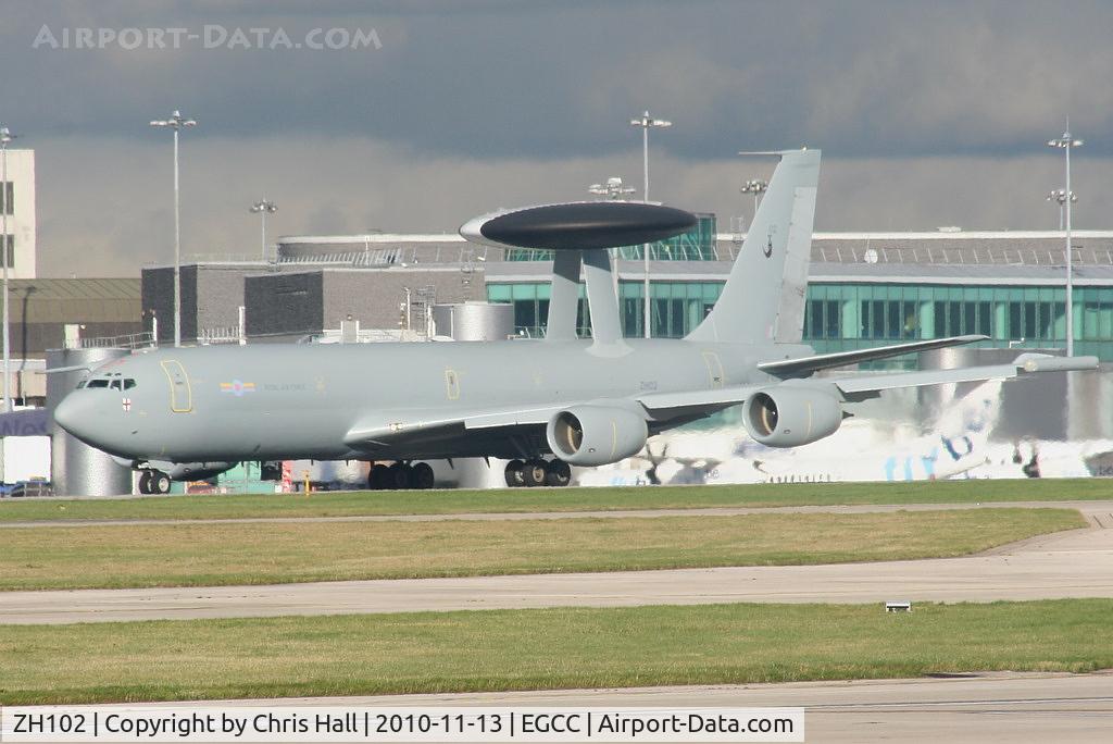 ZH102, 1990 Boeing E-3D Sentry AEW.1 C/N 24110, RAF 8 Sqn. Just out of Air Livery after a repaint, it had to abort its departure due to it jamming radio transmissions. Seen here taxing down the runway and returning to its stand to fix the problem.