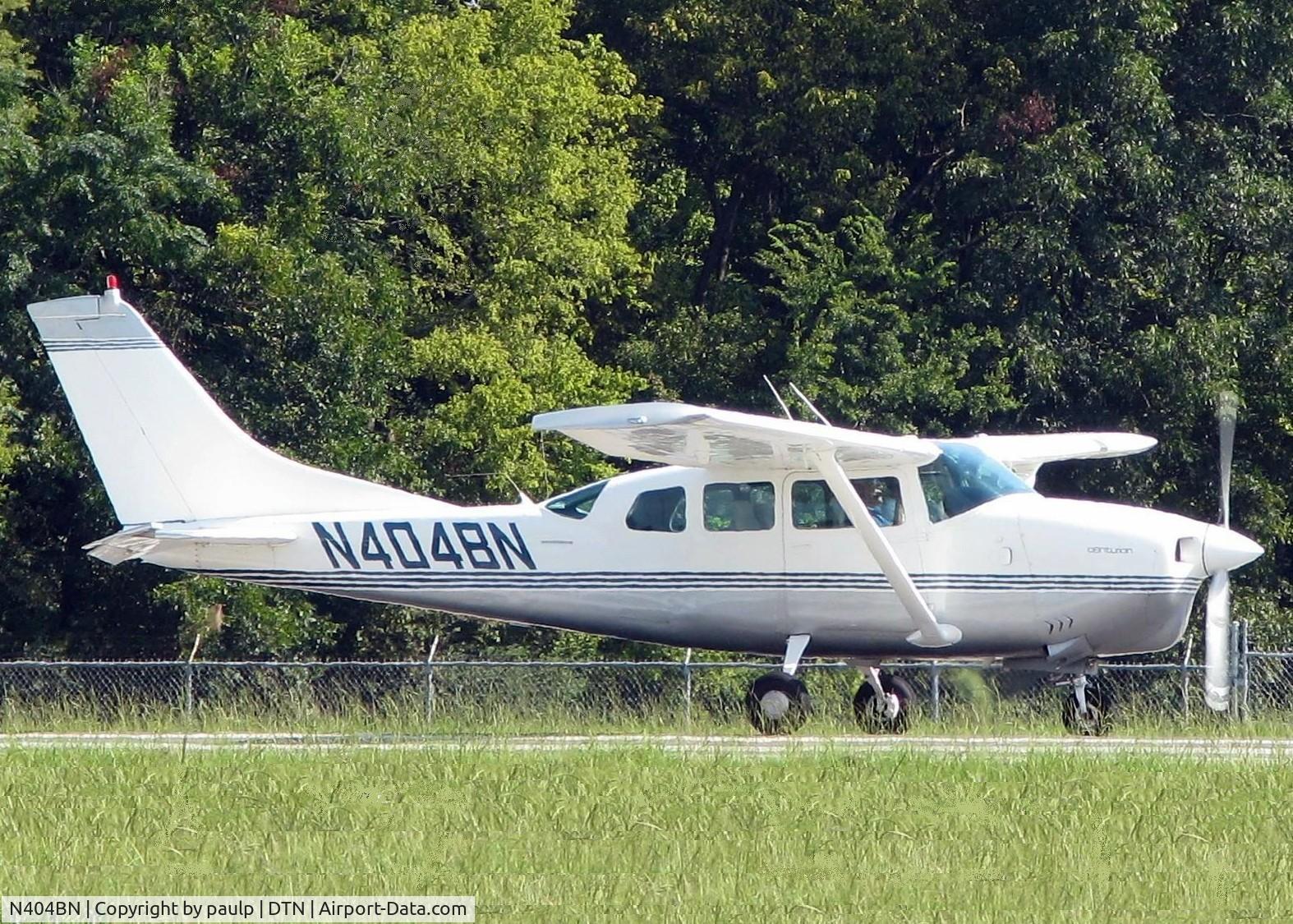 N404BN, 1965 Cessna 210E Centurion C/N 21058705, At Downtown Shreveport.