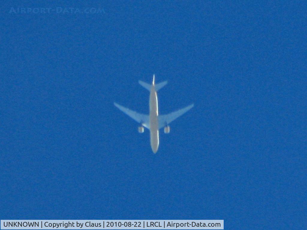 UNKNOWN, Contrails Various C/N Unknown, [EOS 450D / Tamrom 70-300 Maximum Zoom+Crop]