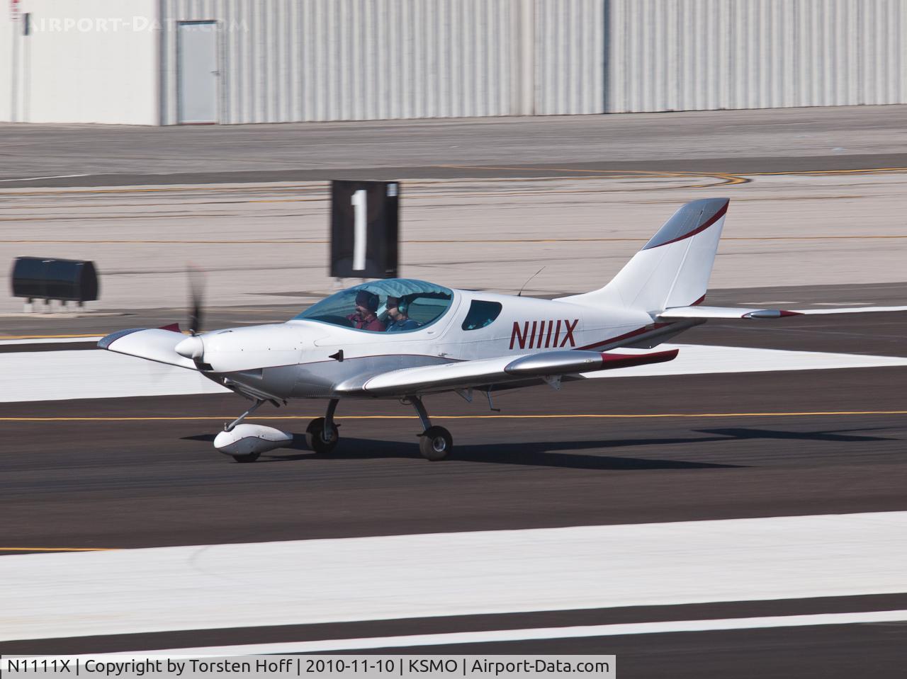 N1111X, 2008 CZAW SportCruiser C/N 08SC176, N1111X departing from RWY 21