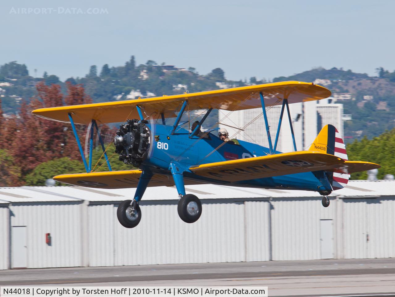 N44018, 1943 Boeing A75N1(PT17) C/N 75-4726, N44018 departing from RWY 21