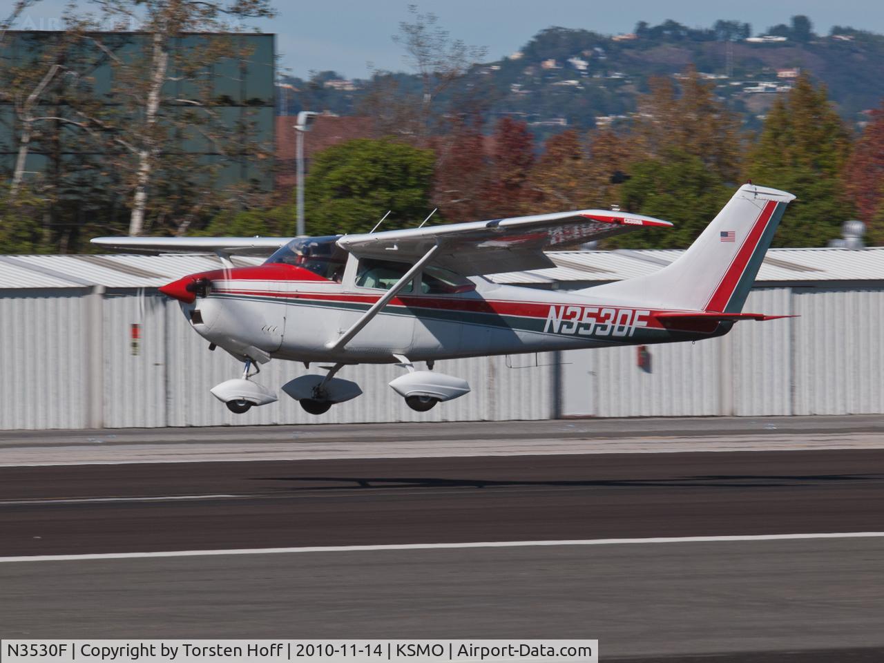 N3530F, 1967 Cessna 182K Skylane C/N 18258030, N353DF arriving on RWY 21