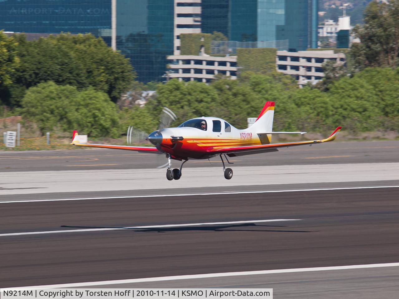 N9214M, 2005 Lancair IV-P C/N LIV-567, N9214M arriving on RWY 21