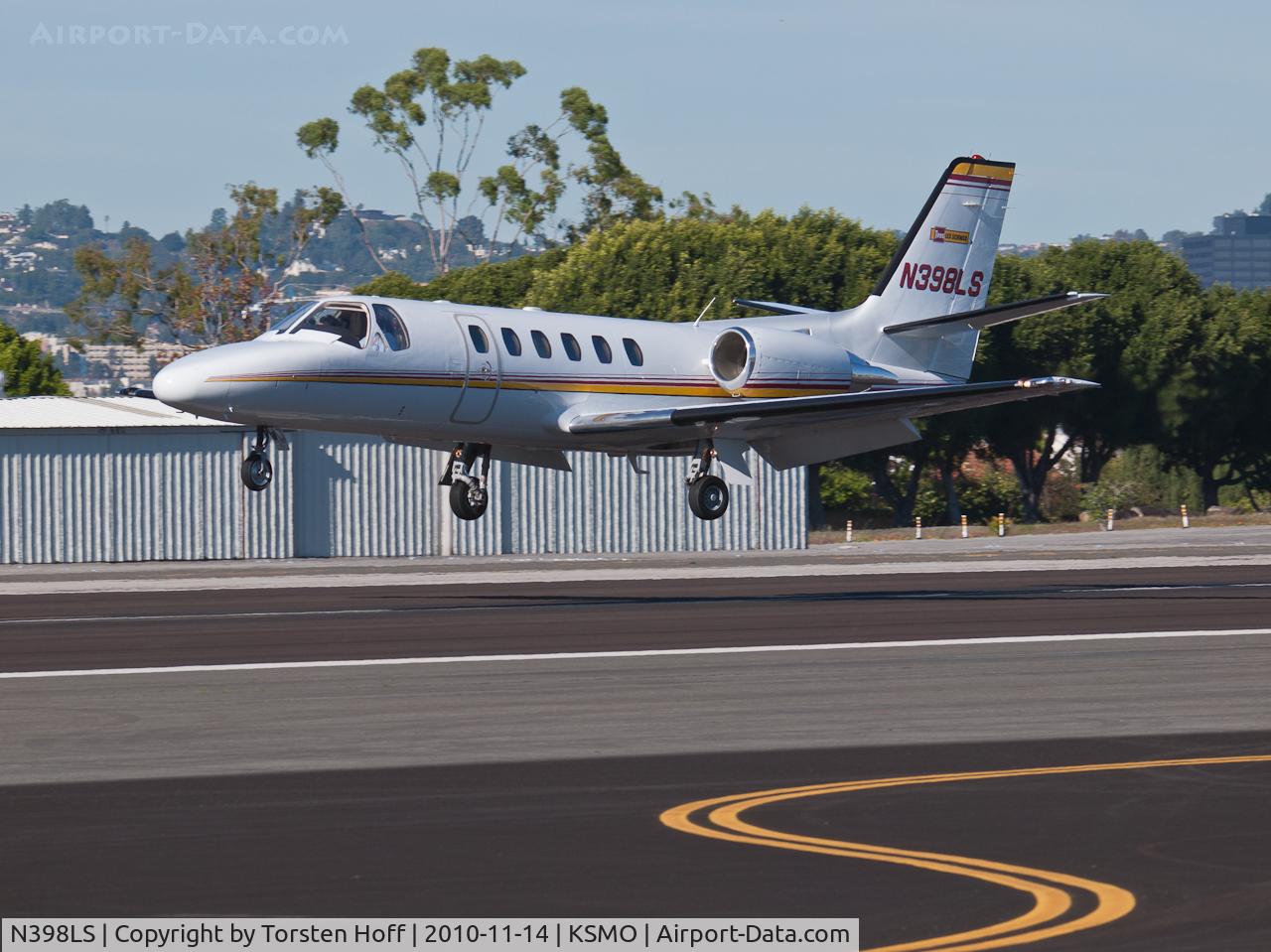 N398LS, 1998 Cessna 550 C/N 550-0853, N398LS arriving on RWY 21