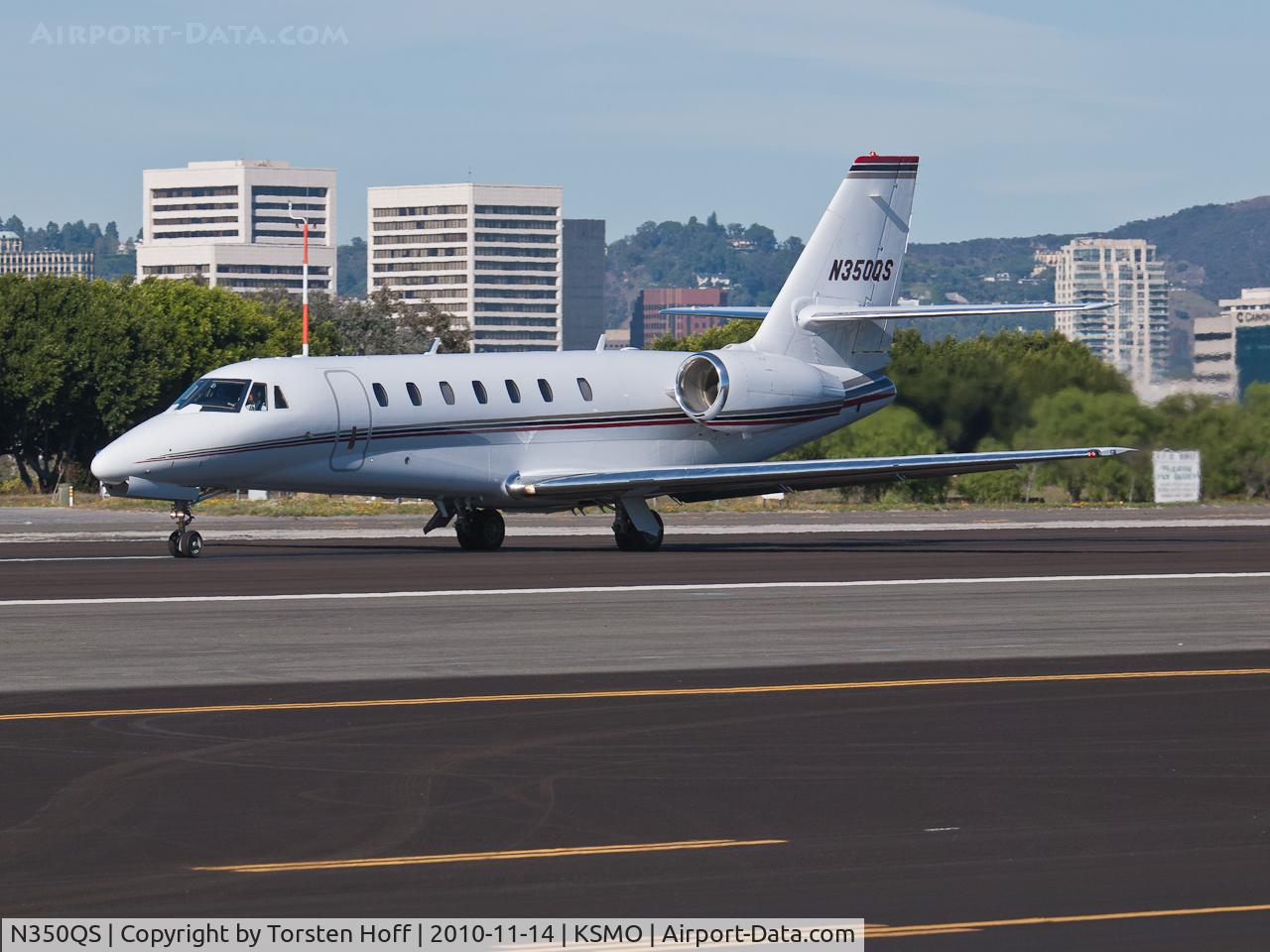 N350QS, 2005 Cessna 680 Citation Sovereign C/N 680-0036, N350QS departing from RWY 21