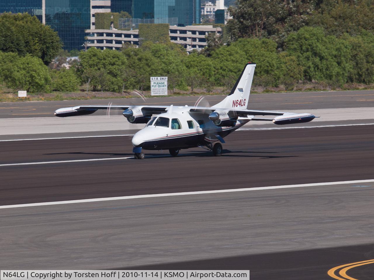N64LG, 1972 Mitsubishi MU-2B-25 C/N 240, N64LG departing from RWY 21