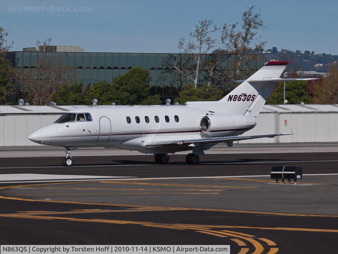 N863QS, 2000 Raytheon Hawker 800XP C/N 258463, N863QS departing from RWY 21