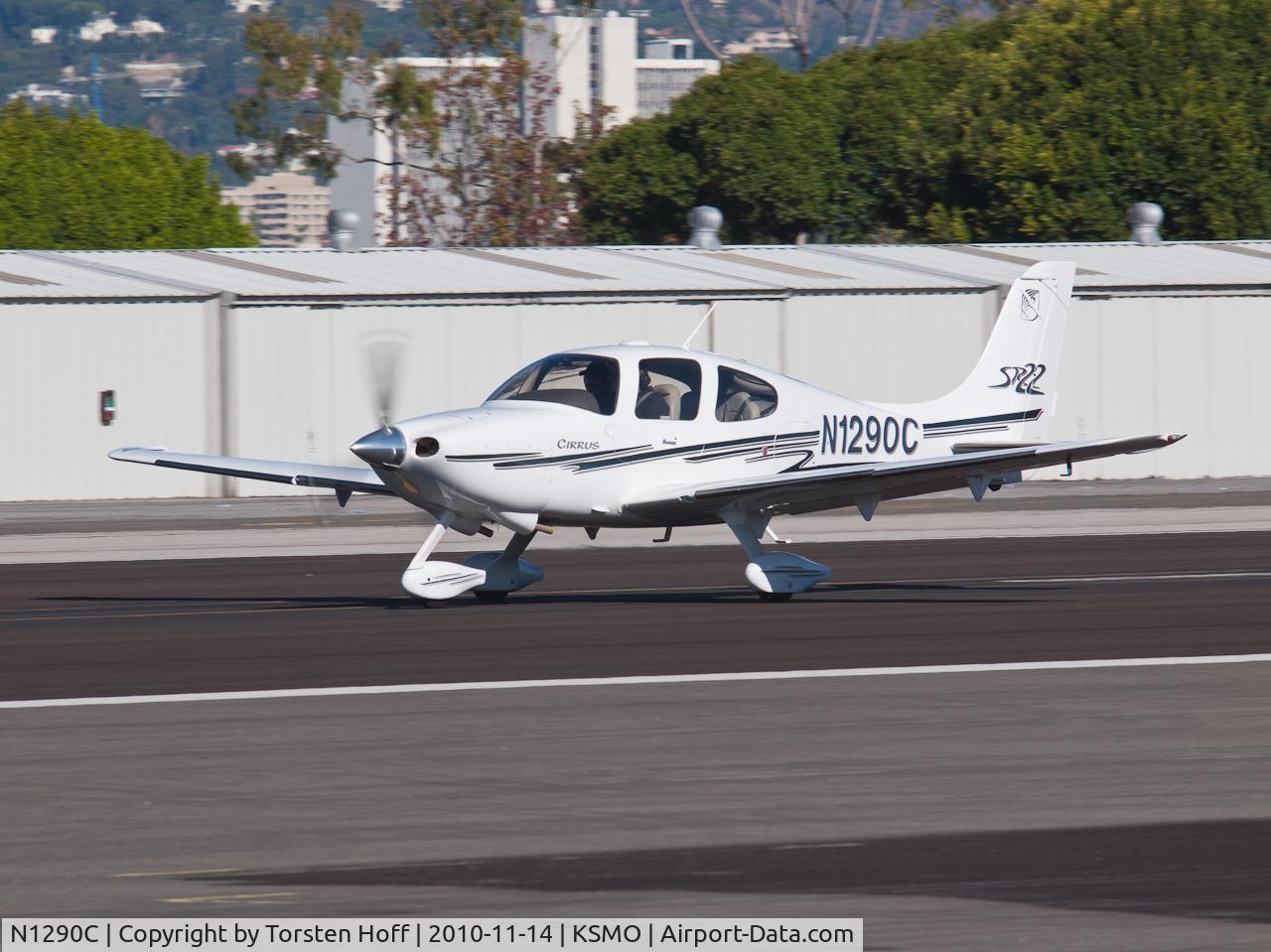 N1290C, 2003 Cirrus SR22 C/N 0512, N1290C departing from RWY 21