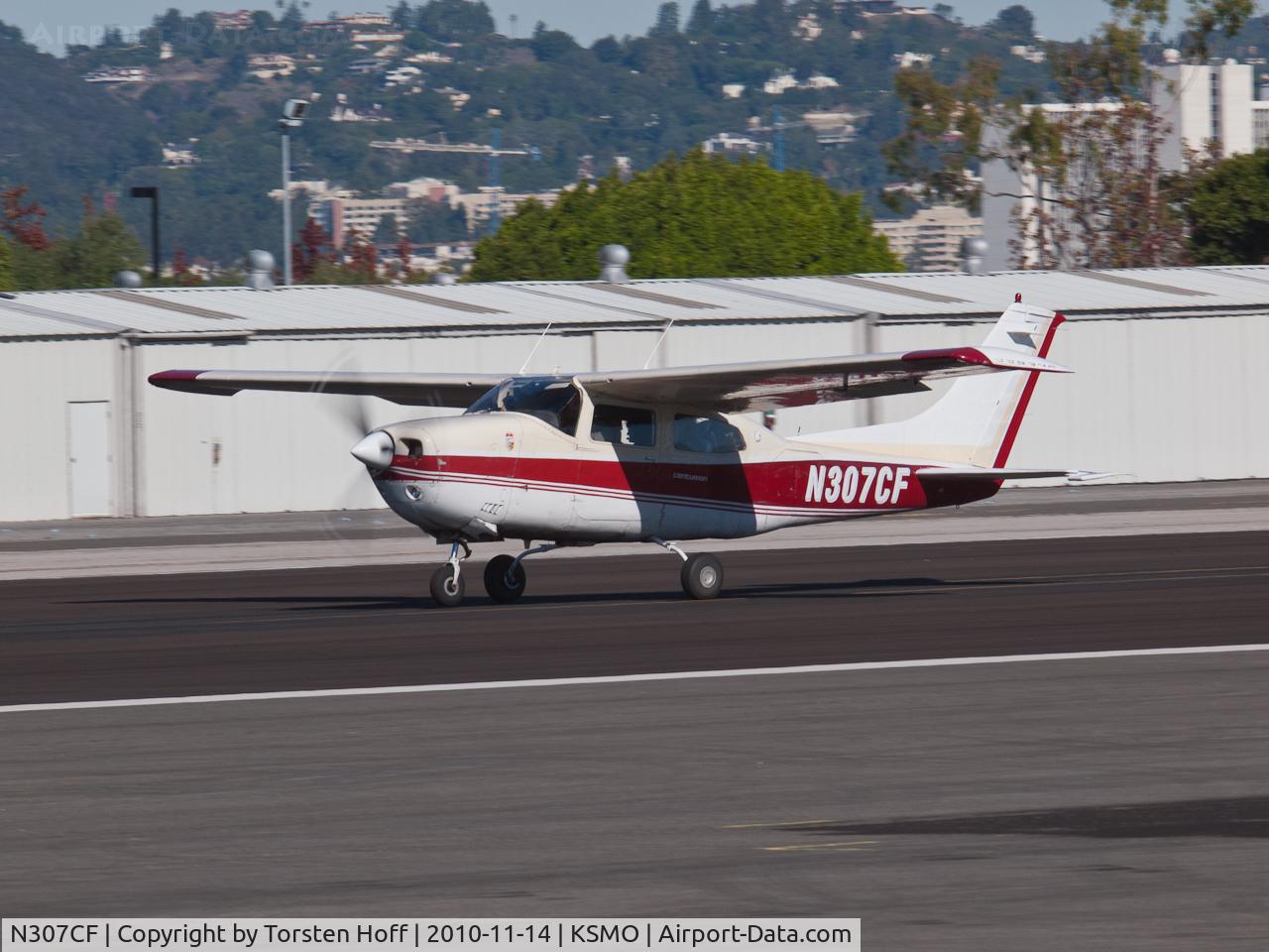 N307CF, 1973 Cessna 210L Centurion C/N 21059961, N307CF departing from RWY 21