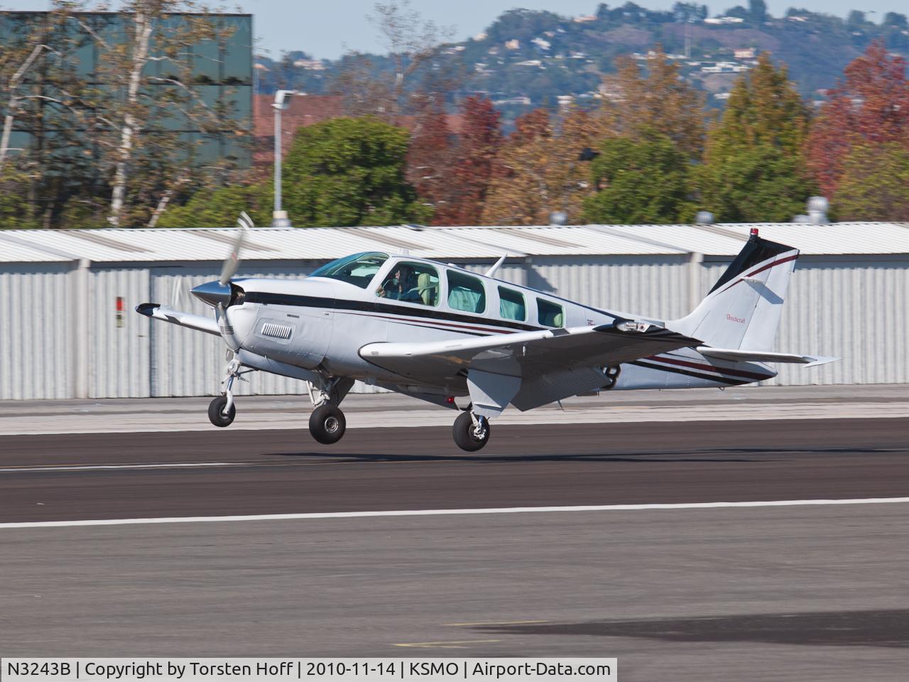 N3243B, 1999 Raytheon Aircraft Company A36 Bonanza C/N E-3243, N3243B arriving on RWY 21