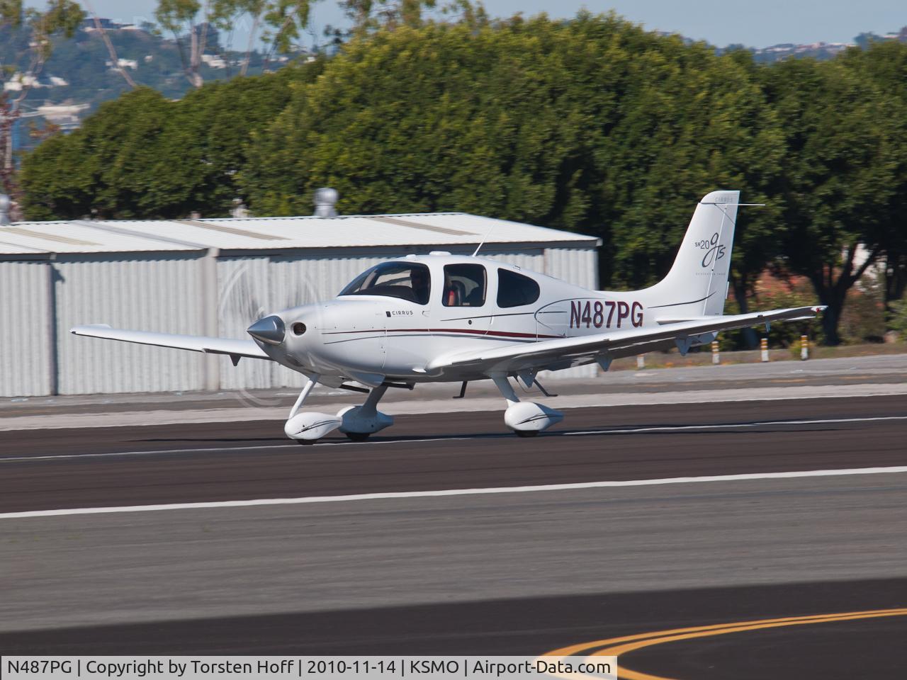 N487PG, 2008 Cirrus SR20 C/N 1934, N487PG departing from RWY 21