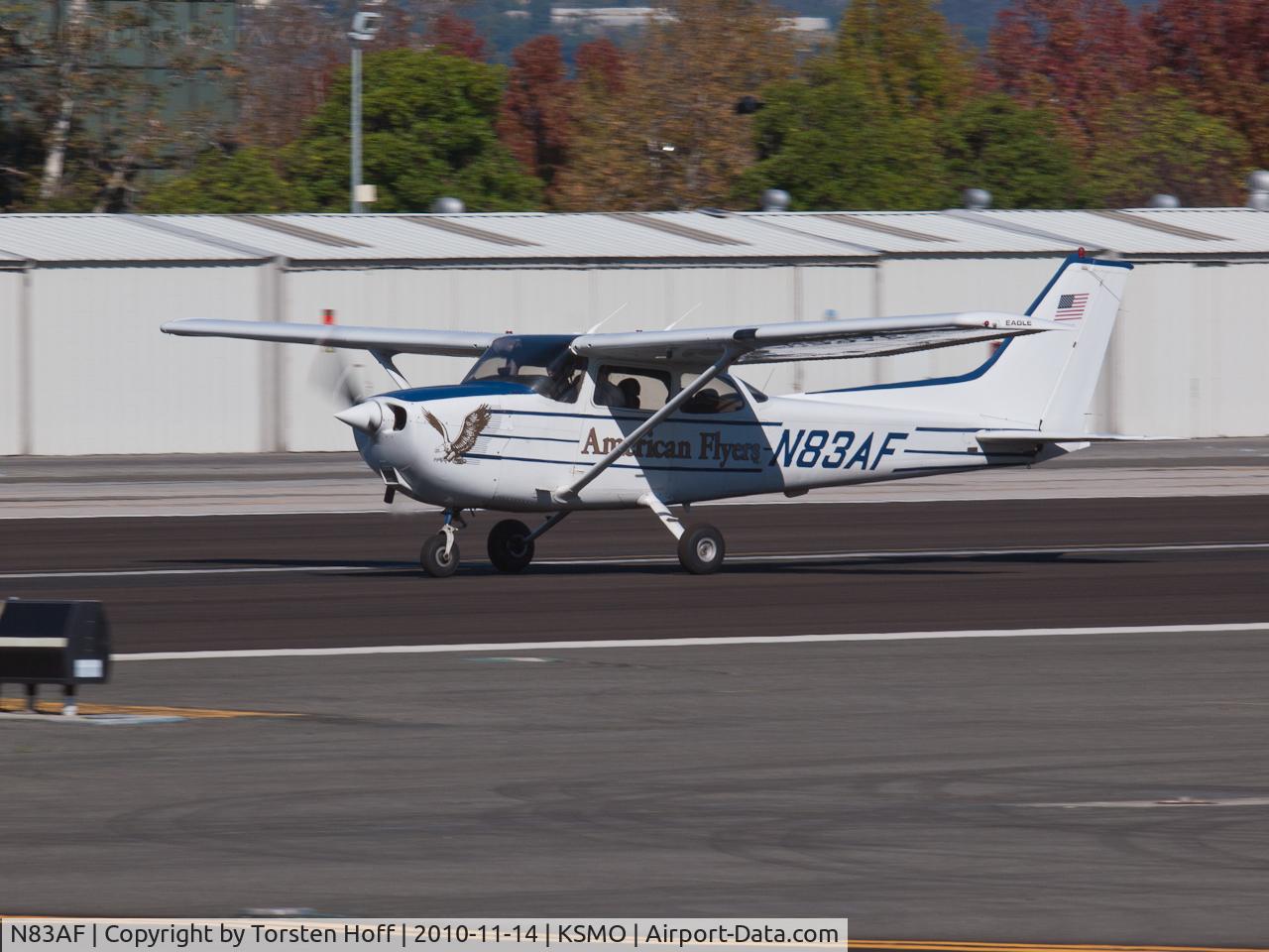 N83AF, 2001 Cessna 172R C/N 17281052, N83AF departing from RWY 21