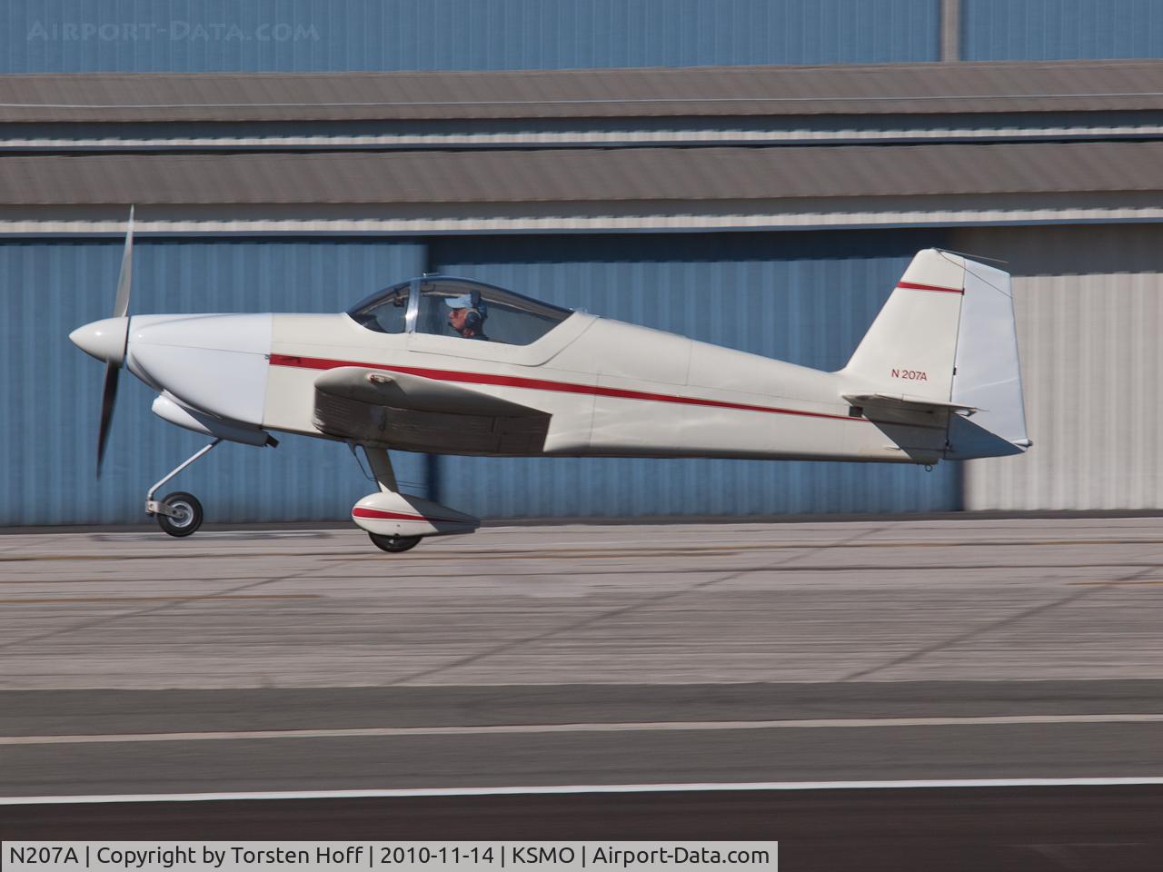N207A, 1993 Vans RV-6A C/N 20430, N207A departing from RWY 21
