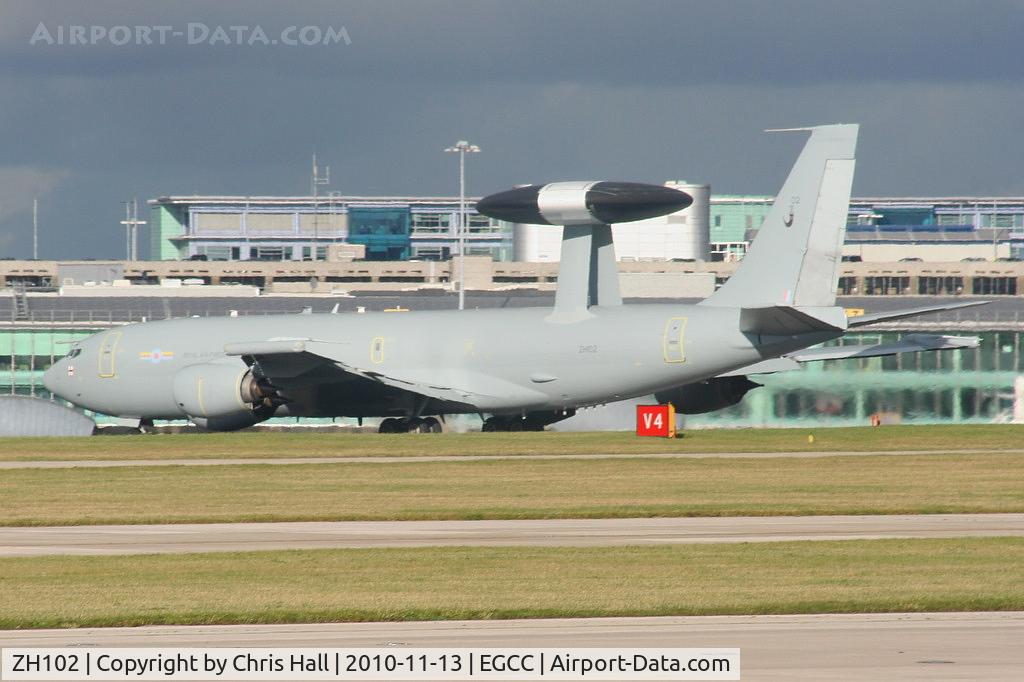 ZH102, 1990 Boeing E-3D Sentry AEW.1 C/N 24110, RAF 8 Sqn. Just out of Air Livery after a repaint, it had to abort its departure due to it jamming radio transmissions. Seen here returning to its stand to fix the problem.