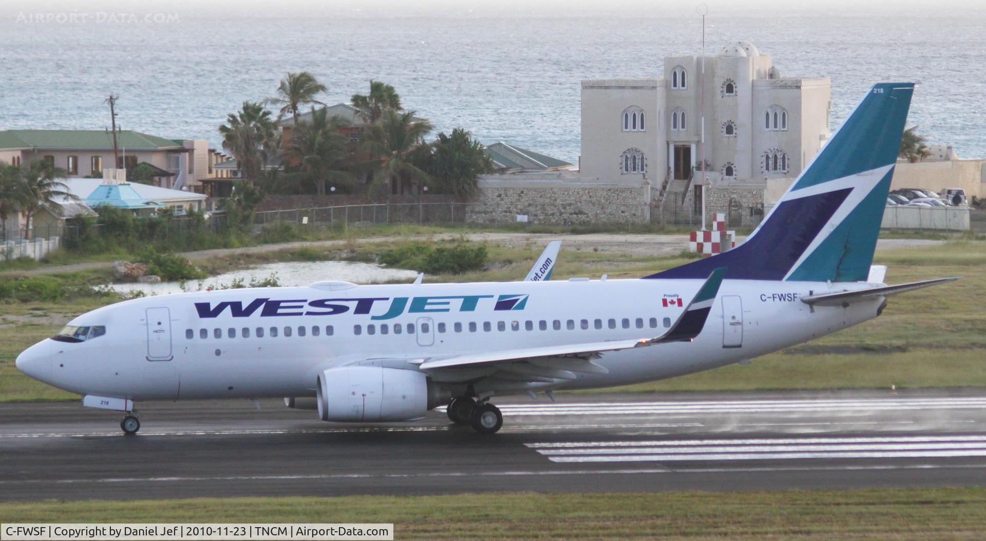 C-FWSF, 2003 Boeing 737-7CT C/N 32758, CanJet departing TNCM