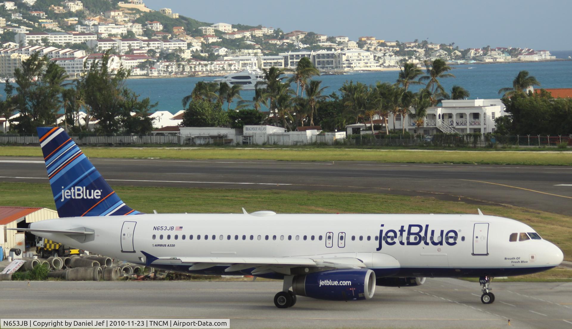 N653JB, 2007 Airbus A320-232 C/N 3039, Jet Blue N653JB taxing the A