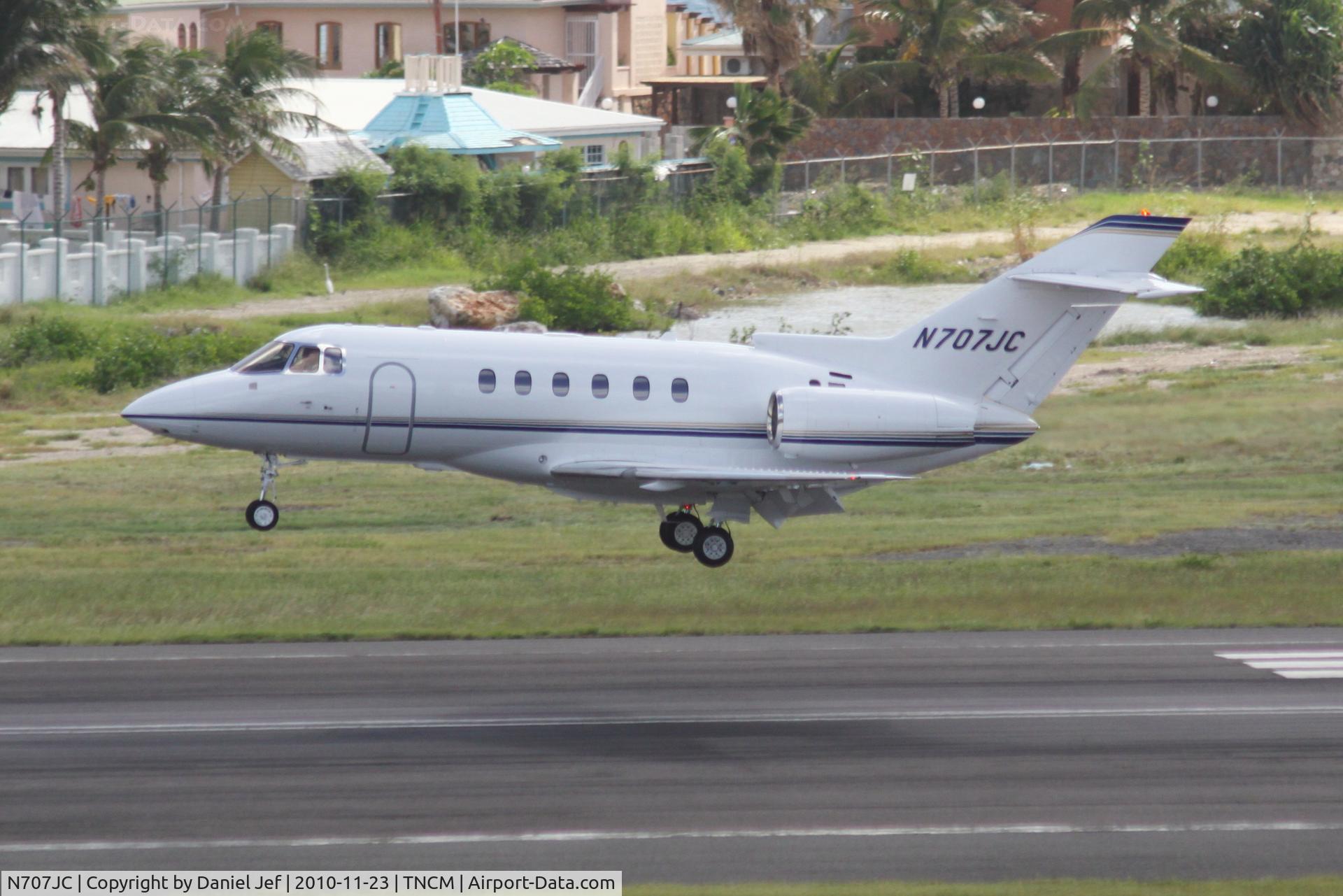 N707JC, 2005 Raytheon HAWKER 800XP C/N 258703, N707JC landing at TNCM